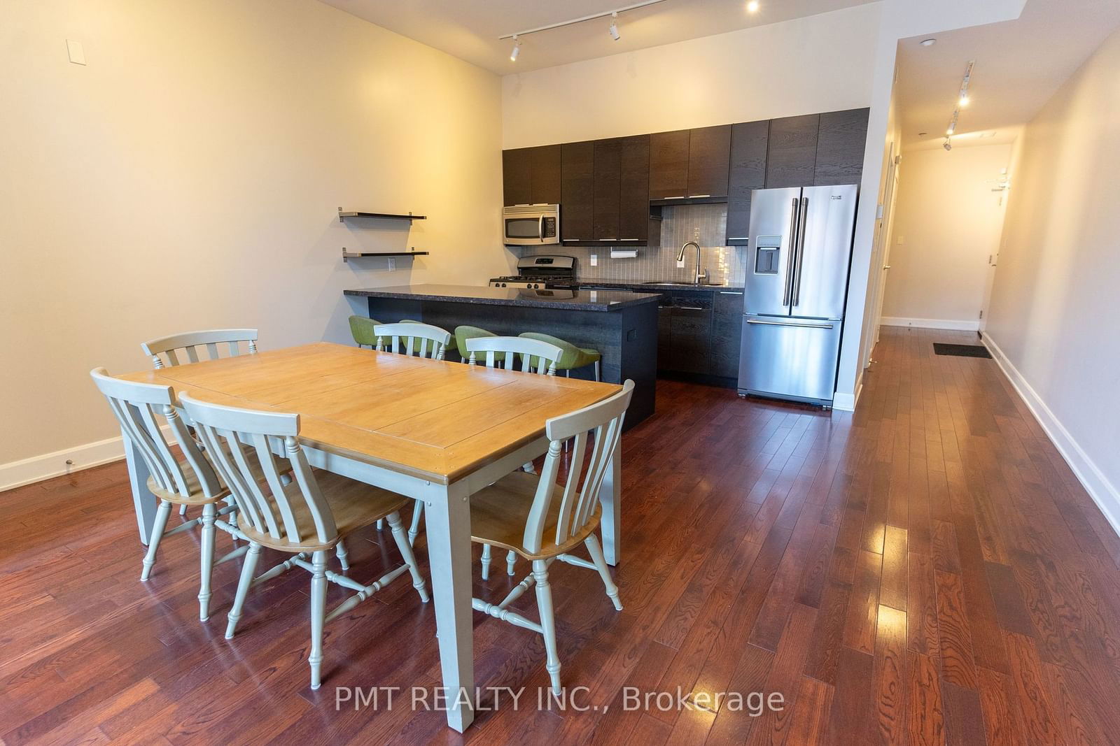 160 Fallingbrook Rd, unit 207 for rent - image #5