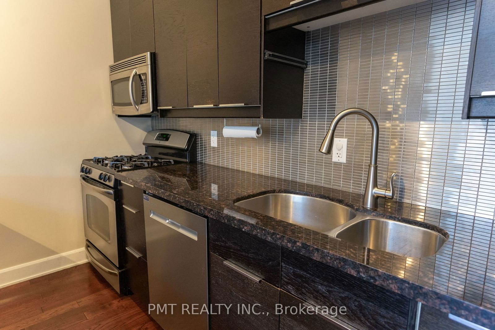 160 Fallingbrook Rd, unit 207 for rent - image #6