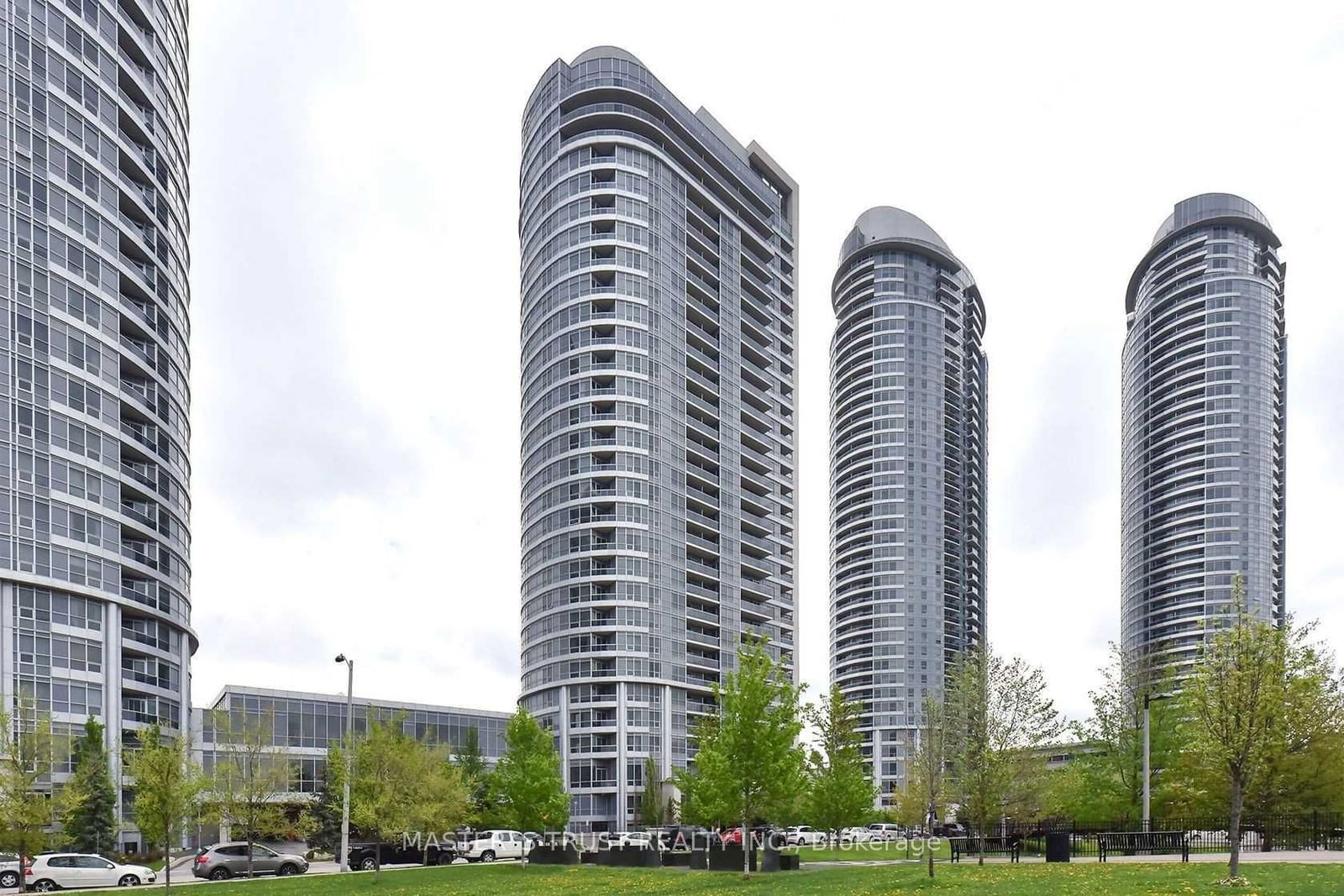 151 Village Green Sq, unit 2602 for rent - image #1