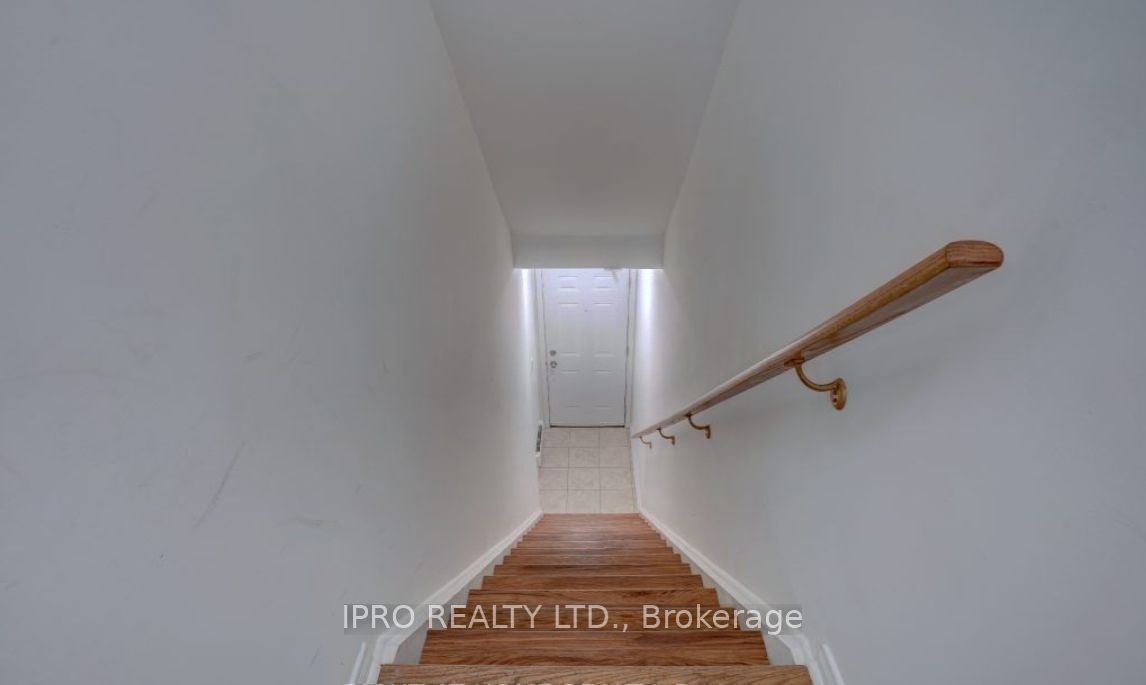 31 Island Rd, unit 10 for rent - image #4