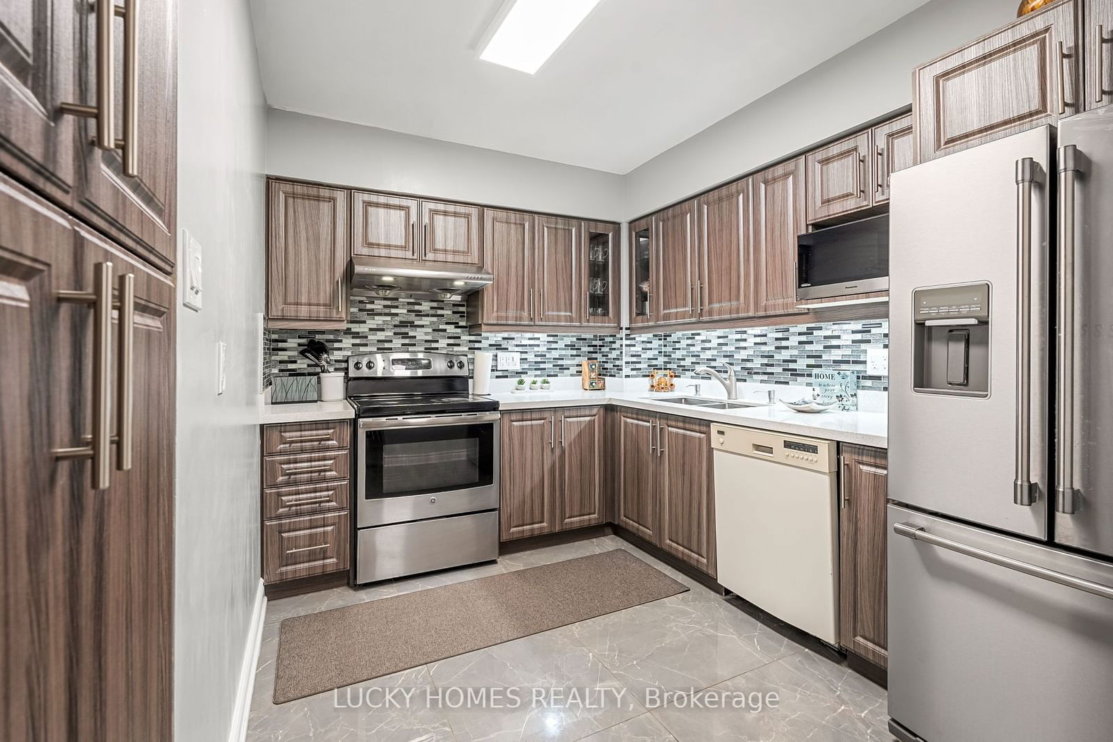 39 Kimbercroft Crt, unit 312 for sale - image #19