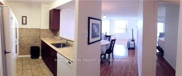 1655 Pickering Pkwy, unit 510 for sale