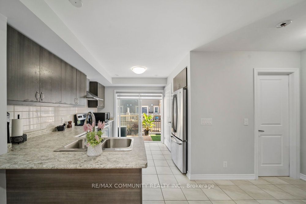 2500 Hill Rise Crt, unit 22 for sale - image #11