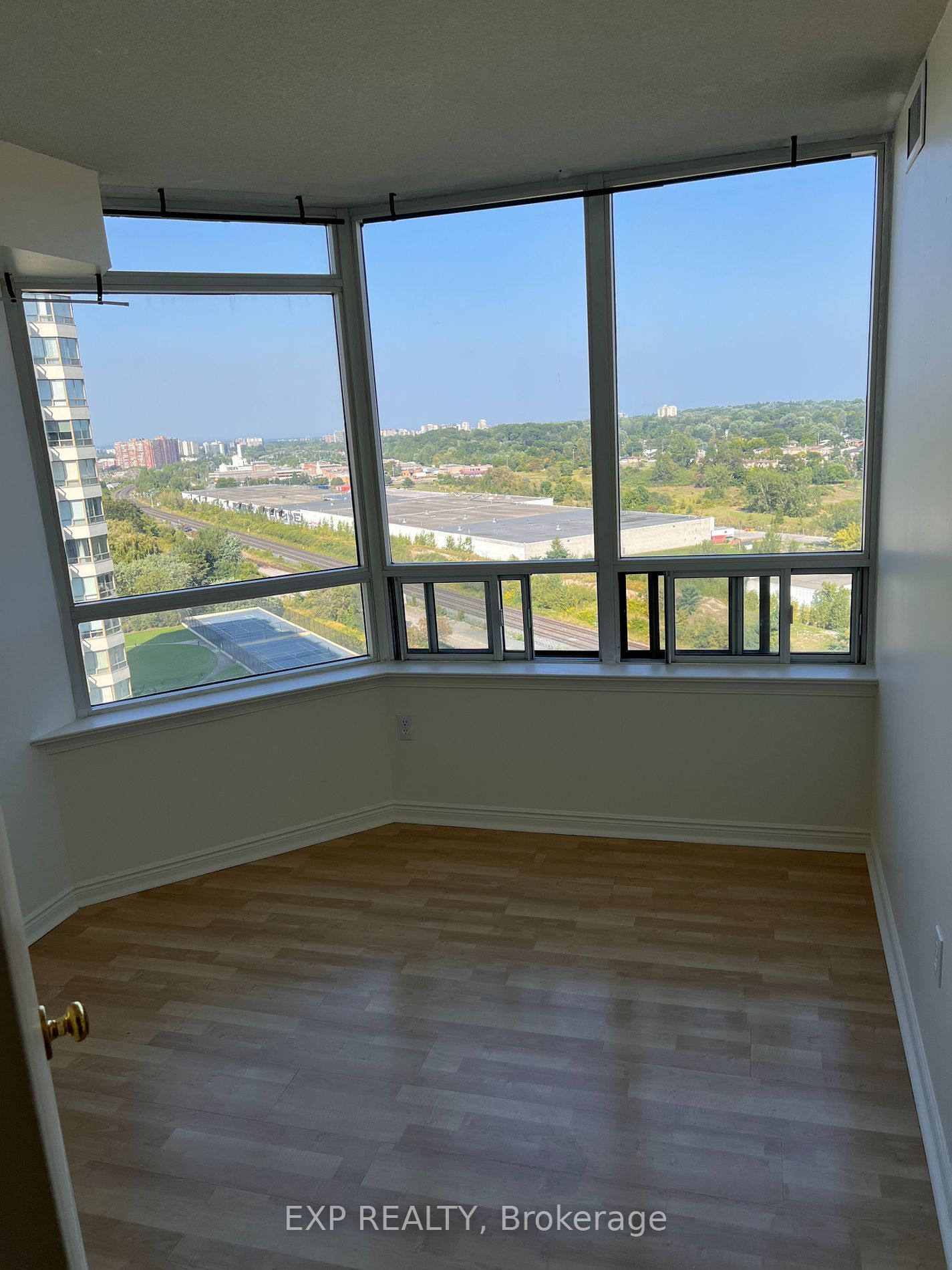 1 Greystone Walk Dr, unit 1985 for rent - image #10