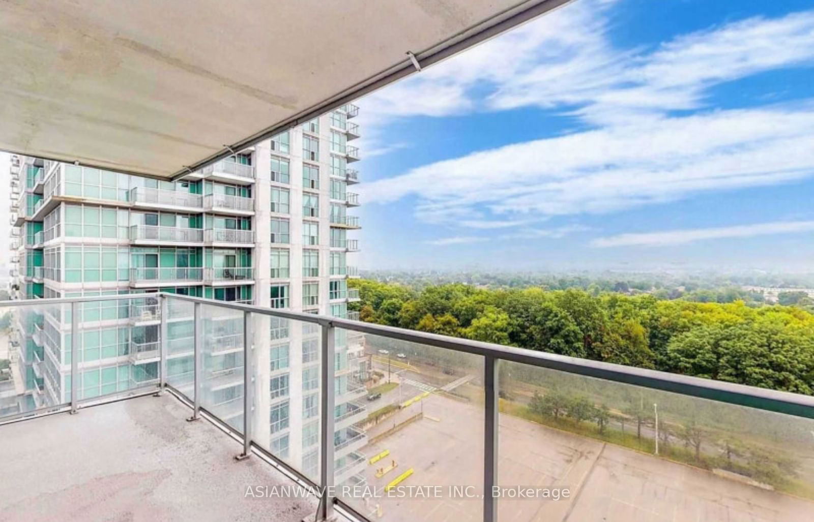 60 Town Centre Crt, unit 1407 for rent