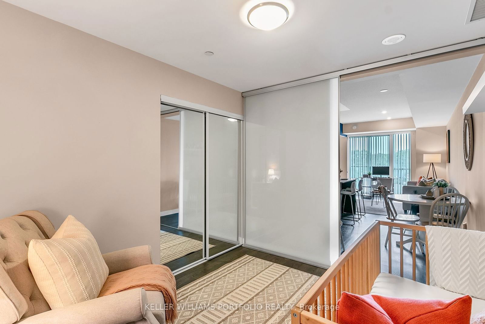 2055 Danforth Ave, unit 406 for sale - image #16