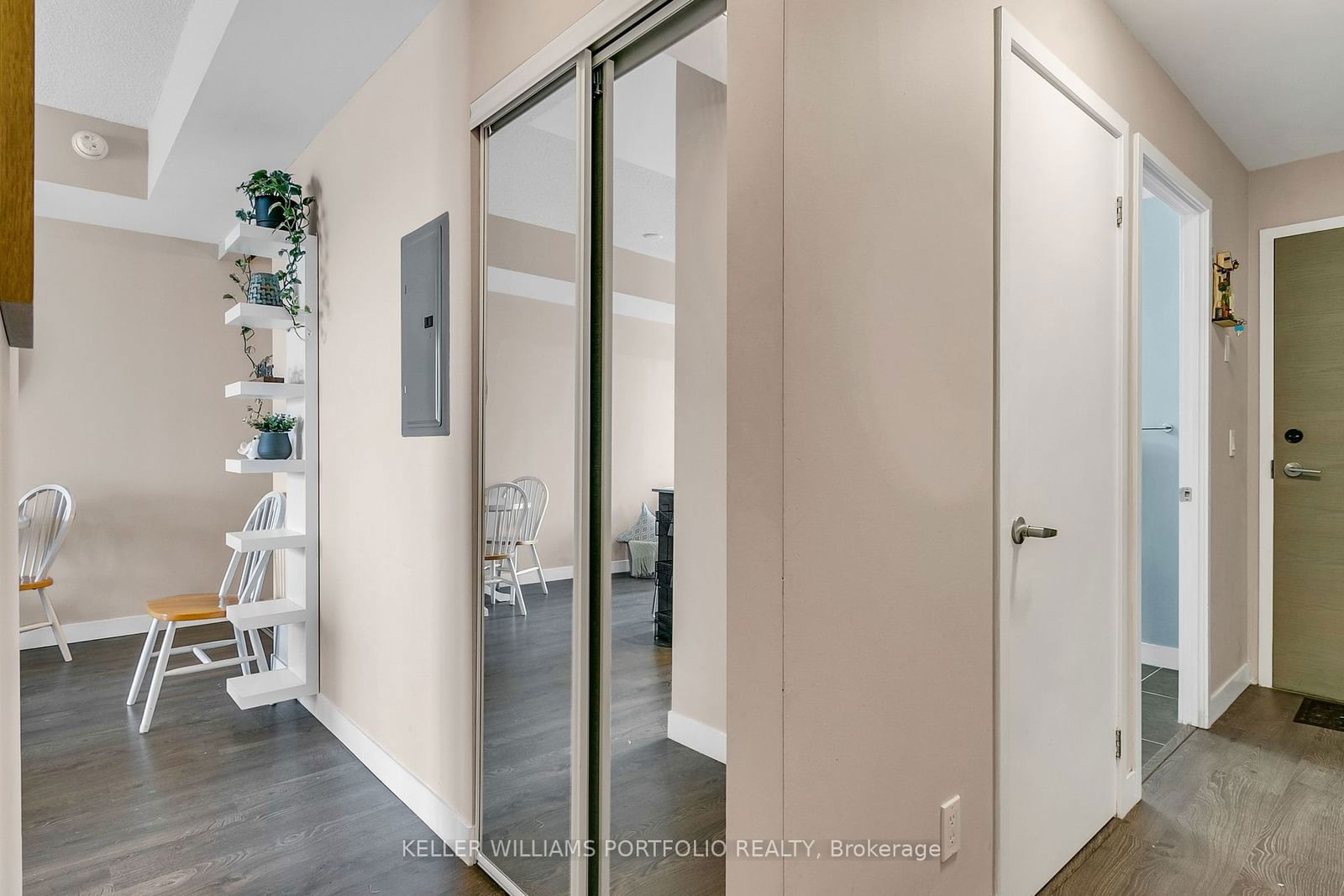 2055 Danforth Ave, unit 406 for sale - image #22