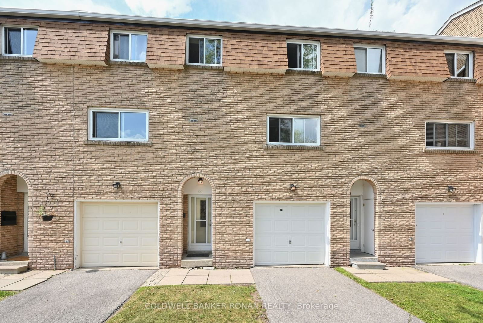 121 Centennial Rd, unit 88 for sale - image #2