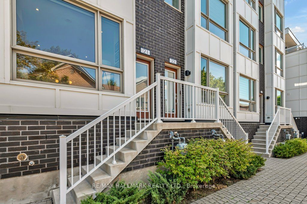 1870 Altona Rd, unit 21 for sale - image #1