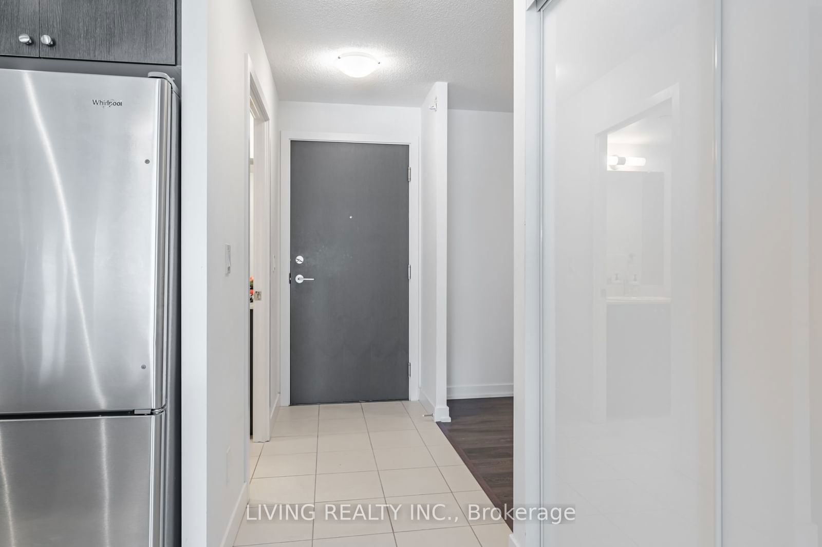 8 Trent Ave, unit 805 for sale - image #2