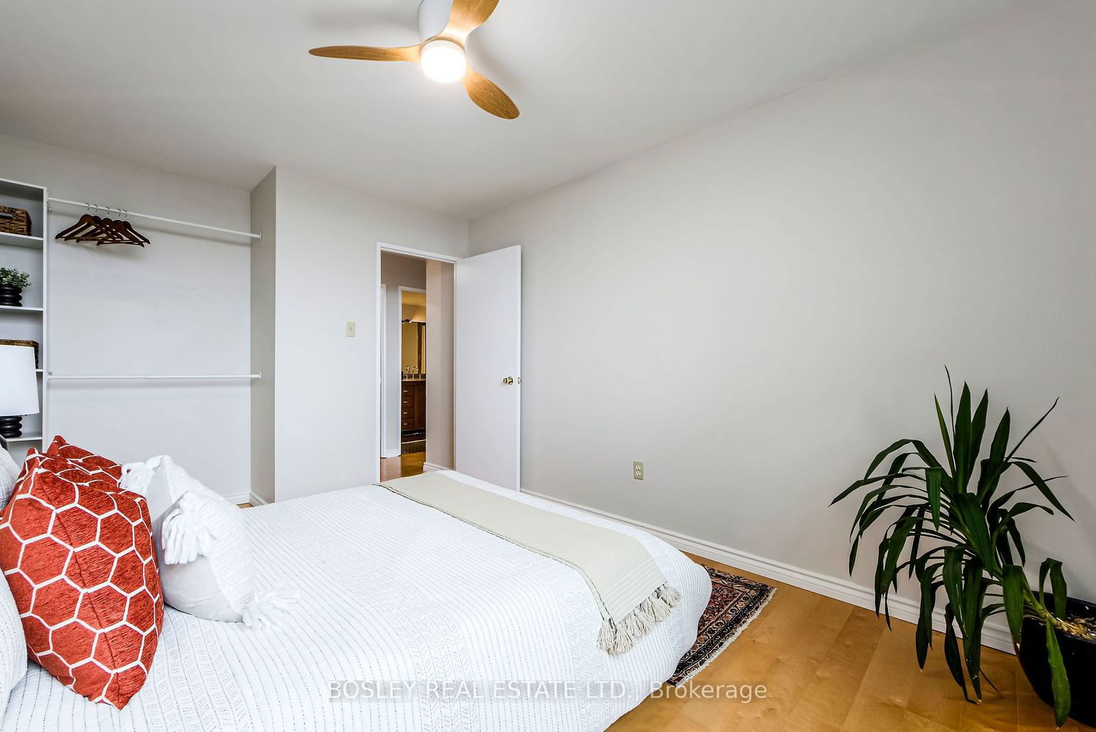 15 Torrance Rd, unit 1510 for sale - image #28