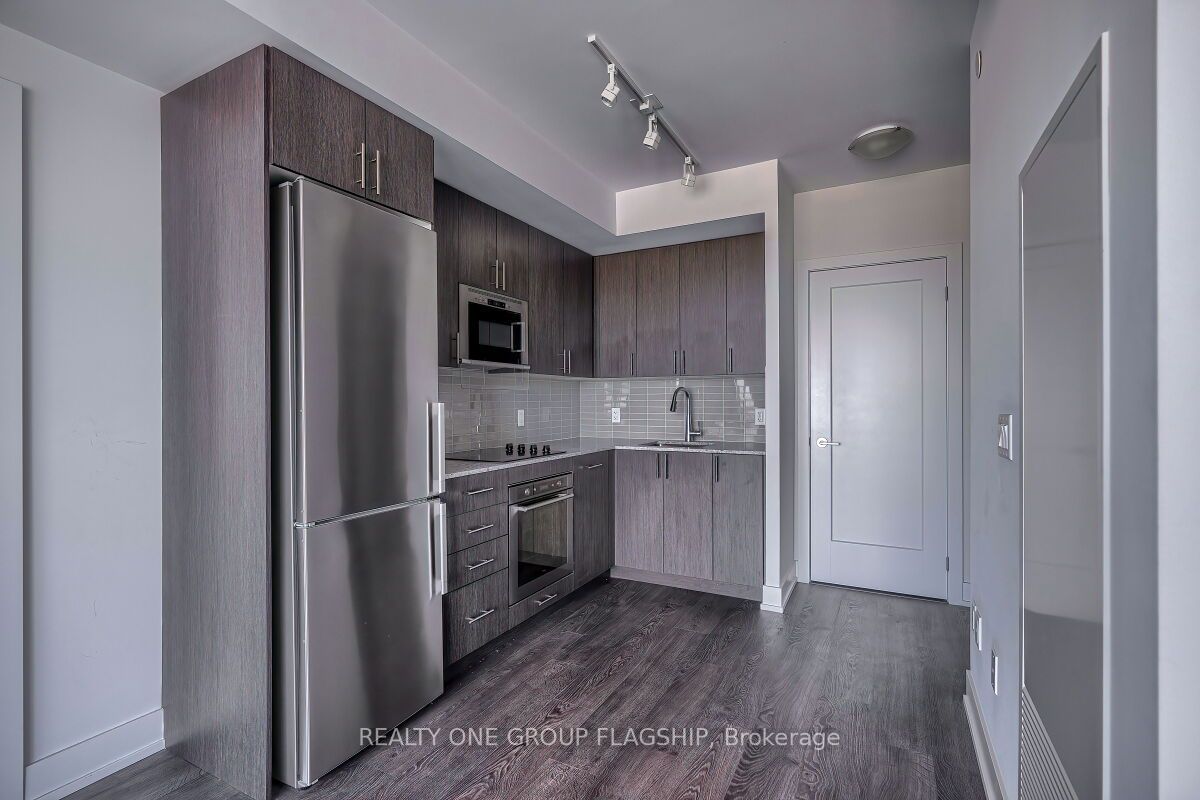 2550 Simcoe St N, unit 505 for sale