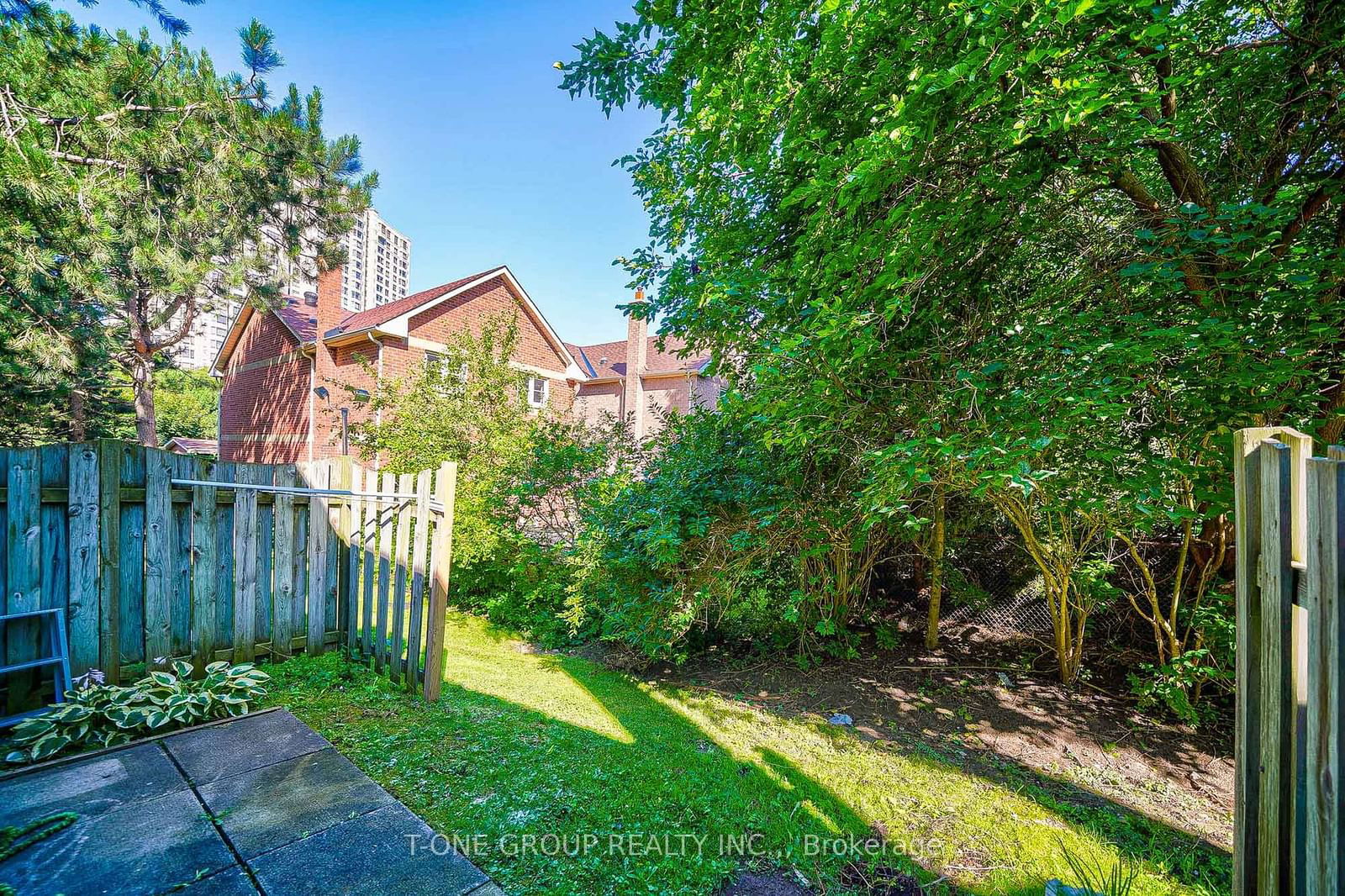 10 Cardwell Ave, unit 20 for sale - image #39