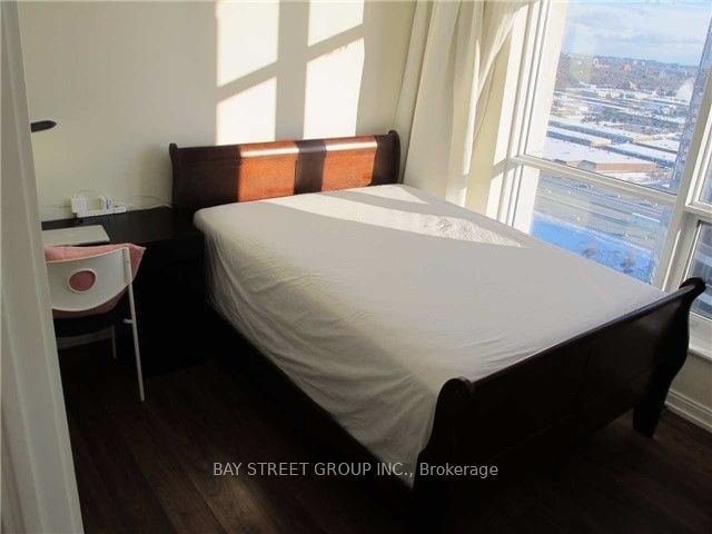 151 Village Green Sq, unit Ph 3 for rent - image #7