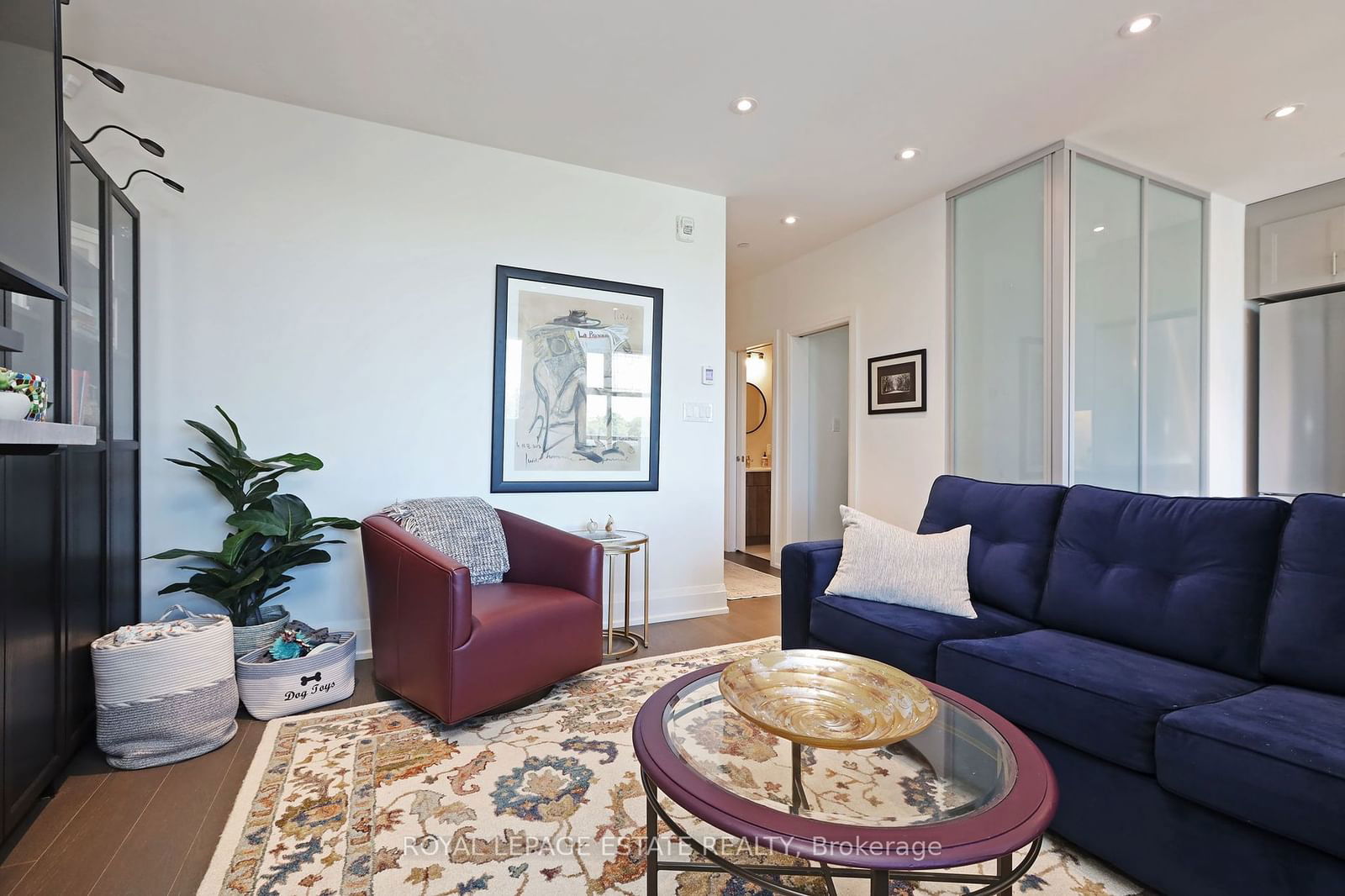 365 Beech Ave, unit 410 for sale - image #3