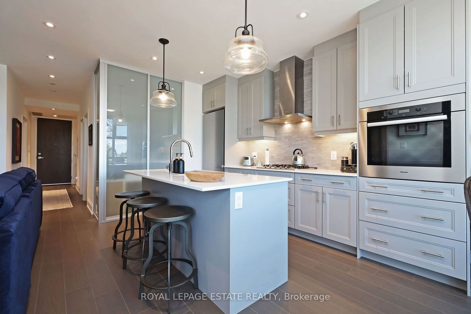 365 Beech Ave, unit 410 for sale - image #6