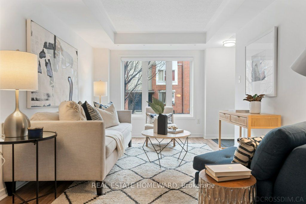 72 Munro St, unit 6 for sale - image #2