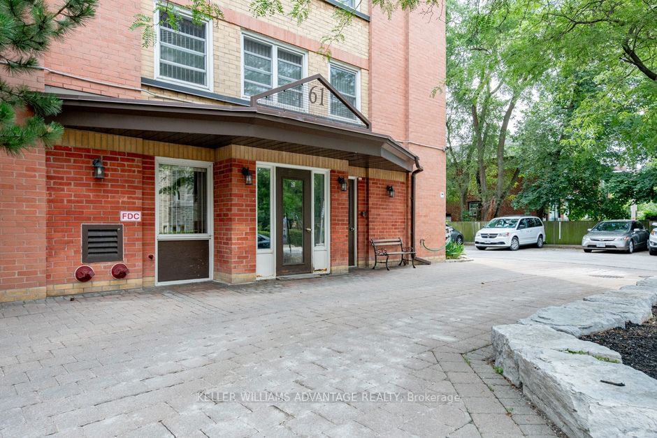 61 Main St, unit 303 for sale