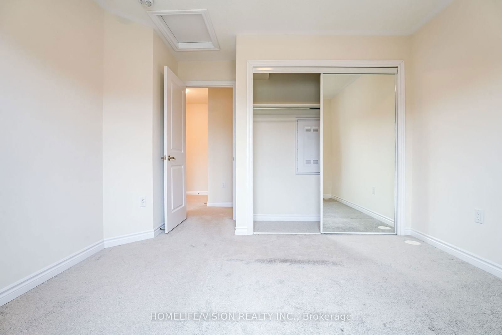 480 Beresford Path, unit 3 for sale - image #25