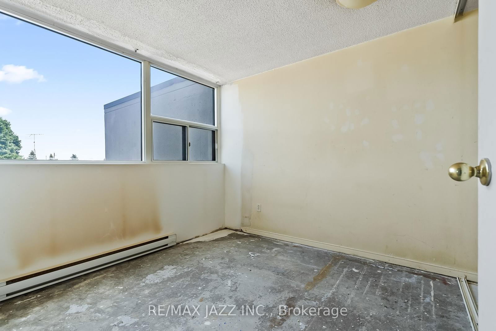 454 Centre St S, unit 506 for sale - image #17