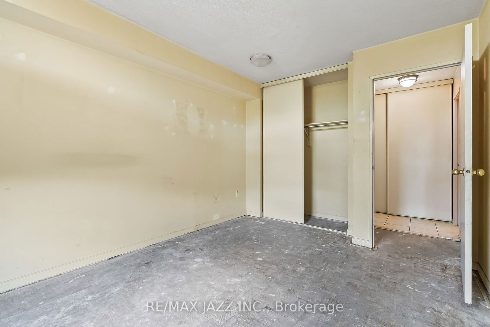 454 Centre St S, unit 506 for sale - image #25