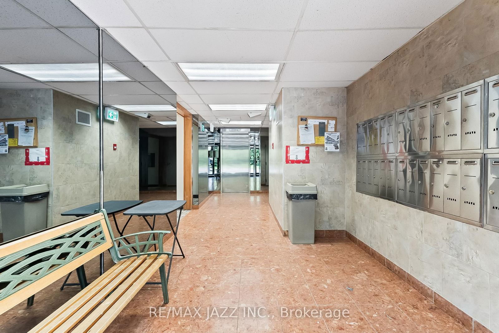 454 Centre St S, unit 506 for sale - image #3