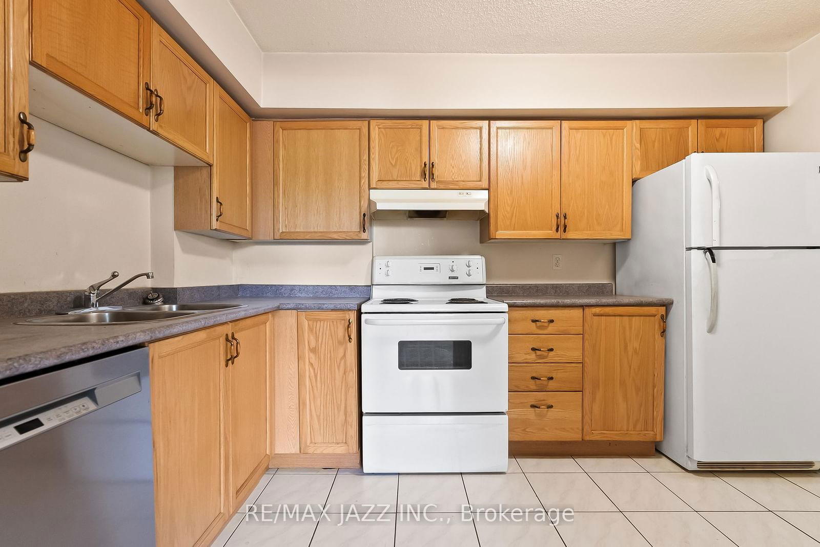 454 Centre St S, unit 506 for sale - image #8