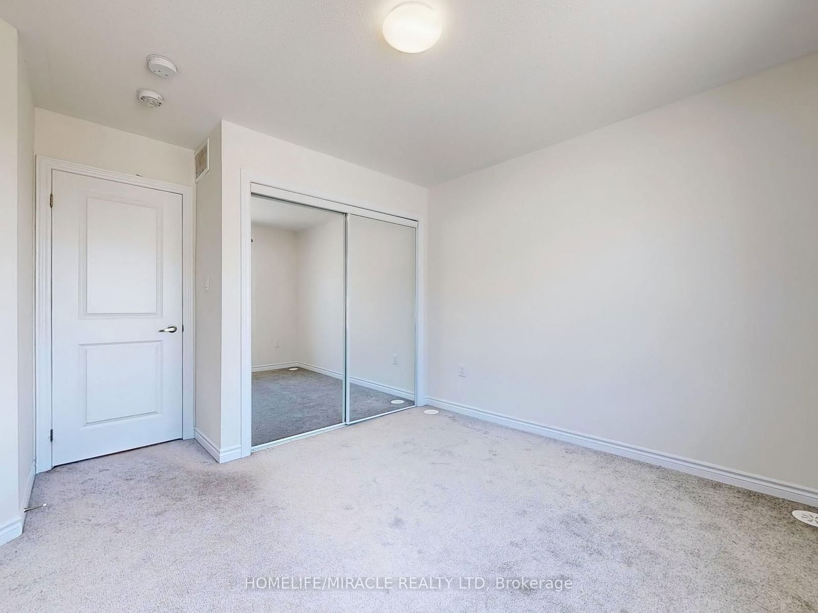 490 Beresford Path, unit 9 UPPER for sale - image #15