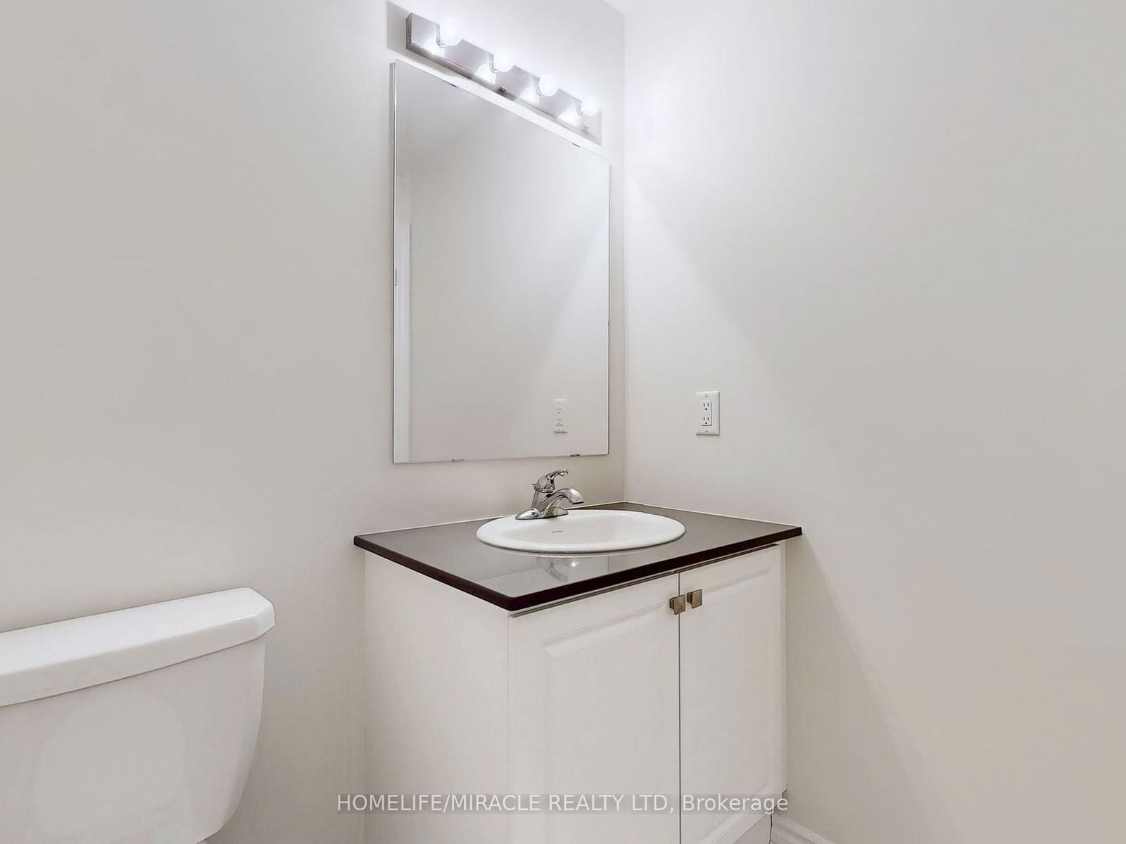 490 Beresford Path, unit 9 UPPER for sale - image #20