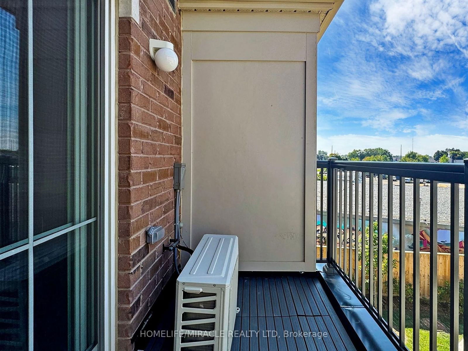 490 Beresford Path, unit 9 UPPER for sale - image #25