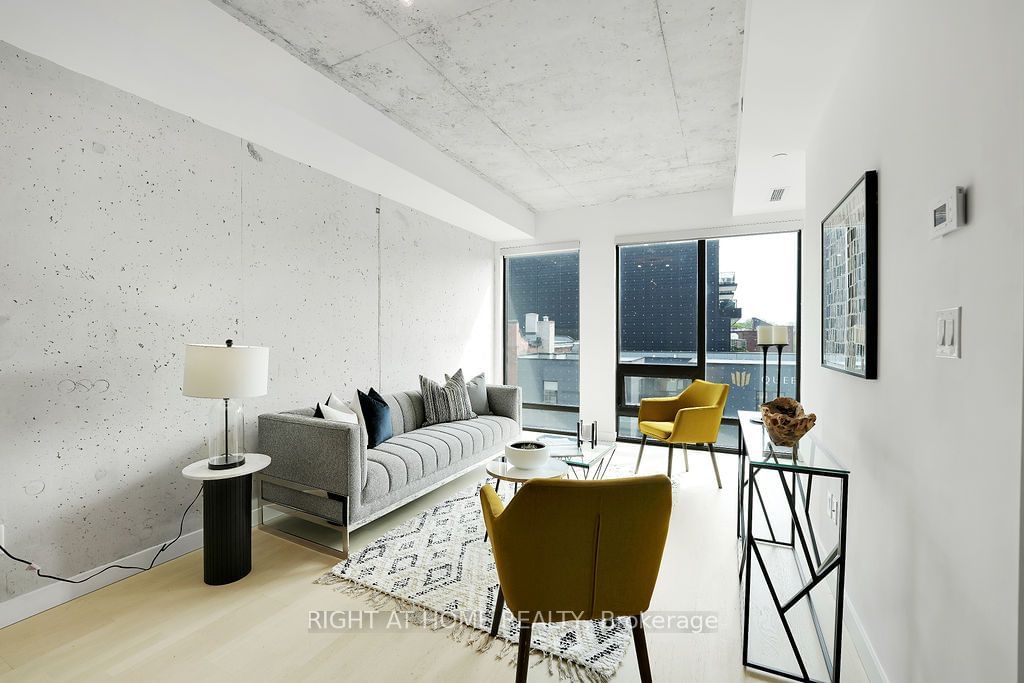 246 Logan Ave, unit 423 for sale - image #5