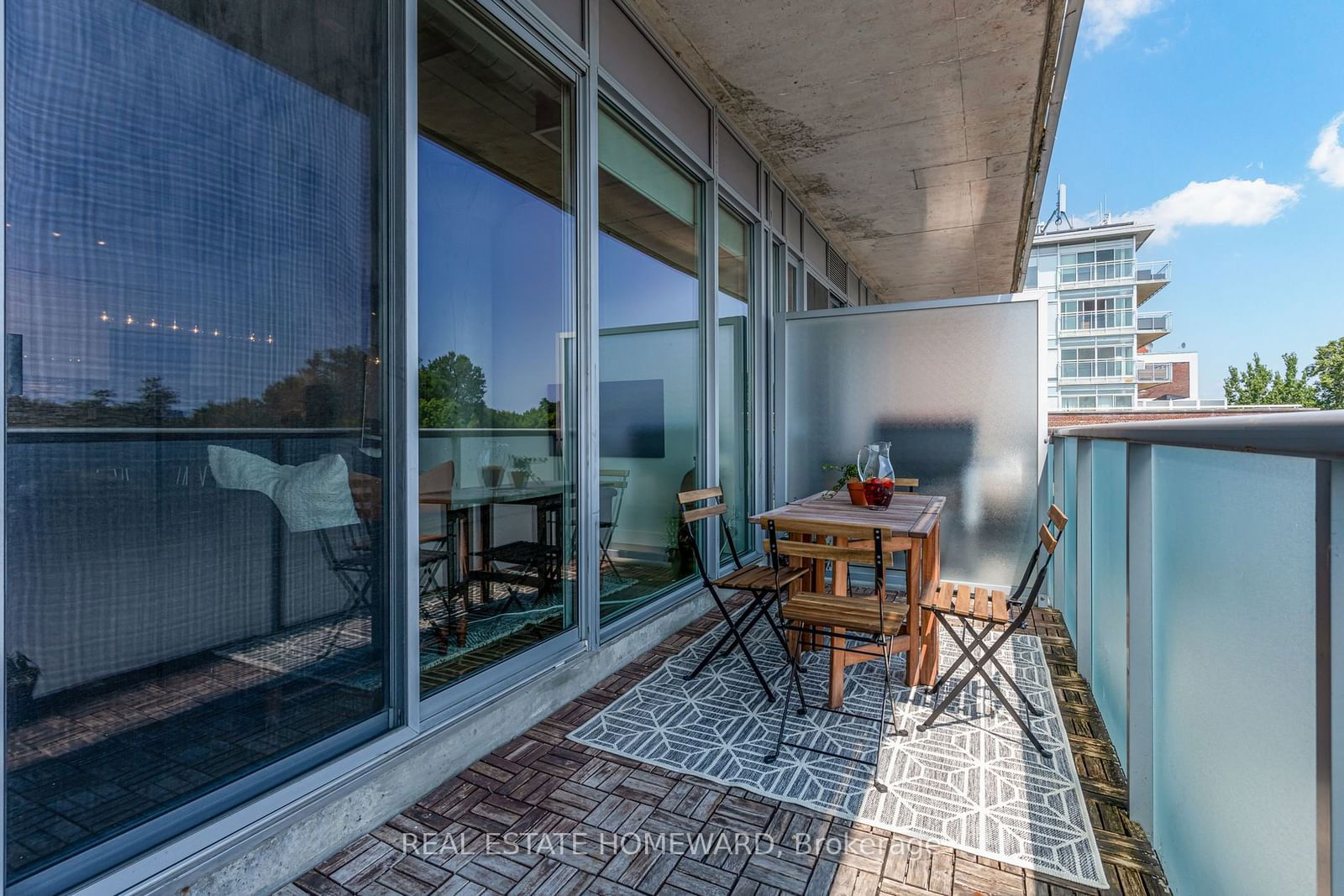 201 Carlaw Ave, unit 505 for sale - image #24