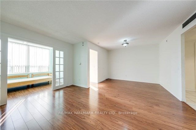 115 Omni Dr, unit 1009 for rent - image #2