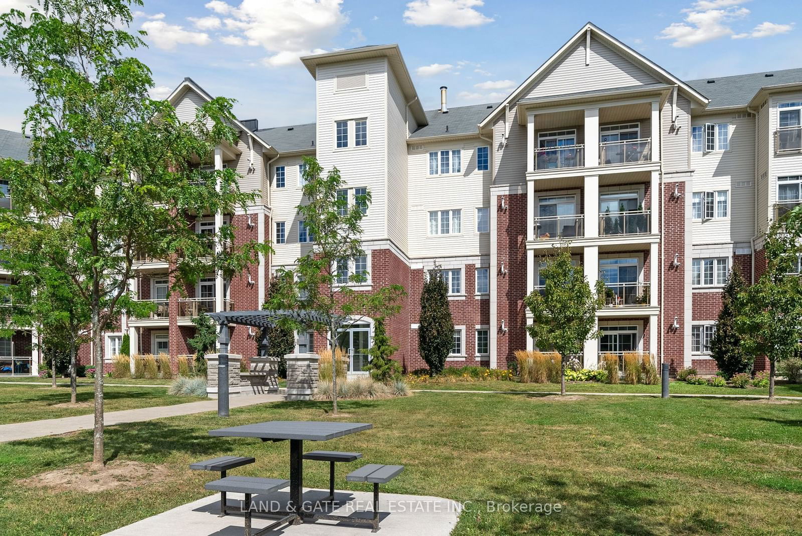 80 Aspen Springs Dr, unit 318 for sale - image #33