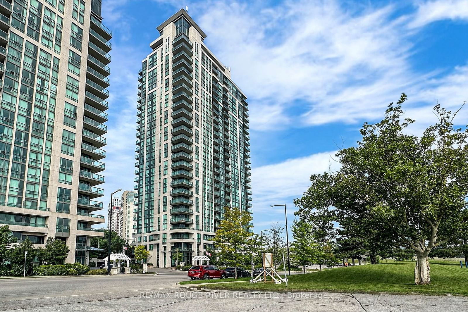 88 Grangeway Ave, unit 608 for sale - image #1