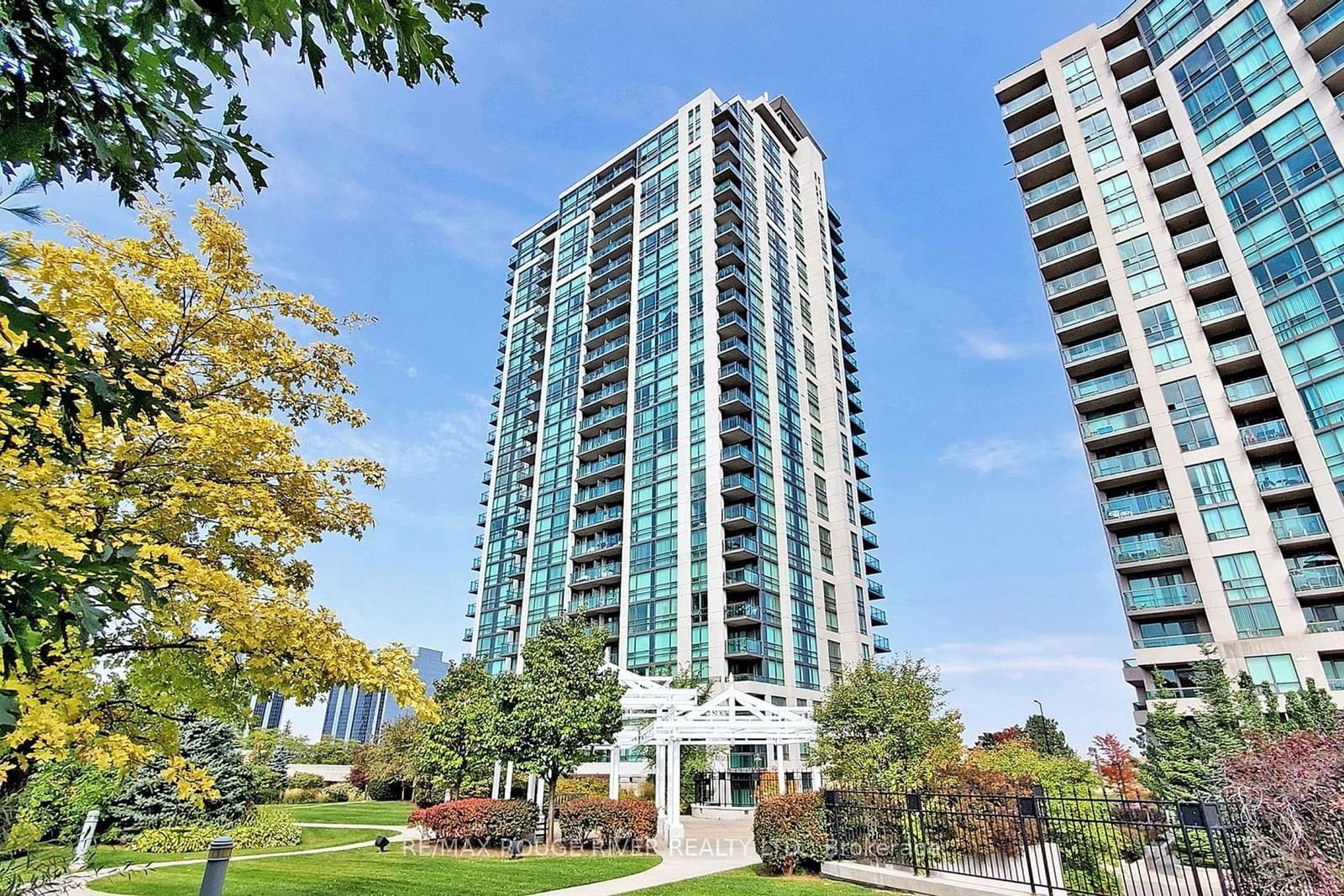 88 Grangeway Ave, unit 608 for sale - image #2