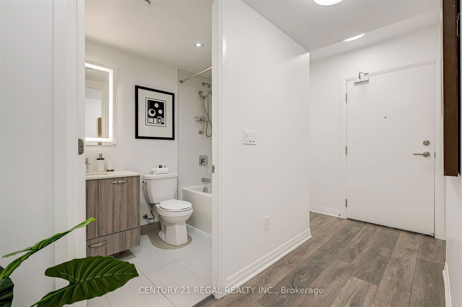 2301 Danforth Ave, unit 323 for sale - image #4