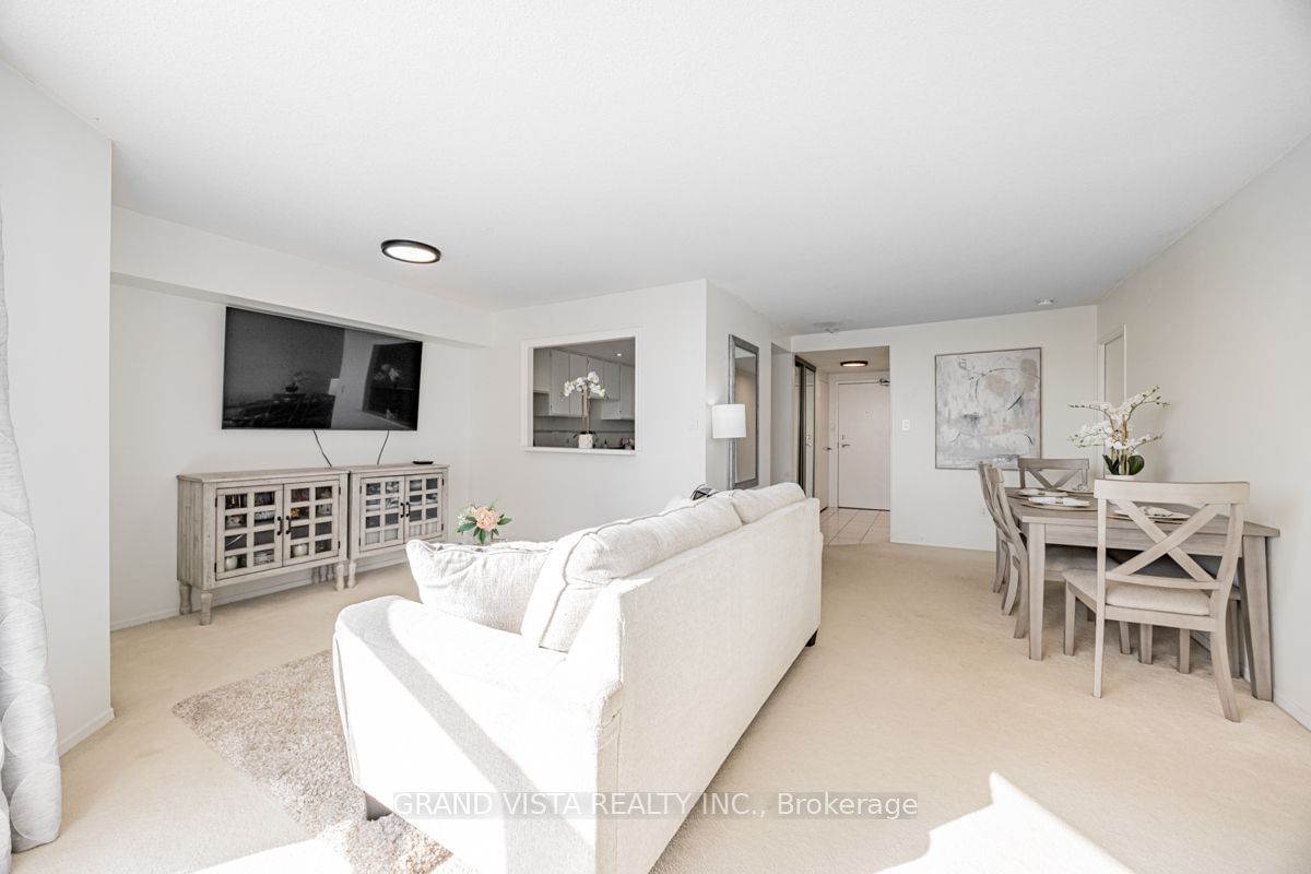 10 Dean Park Rd, unit 905 for sale - image #18