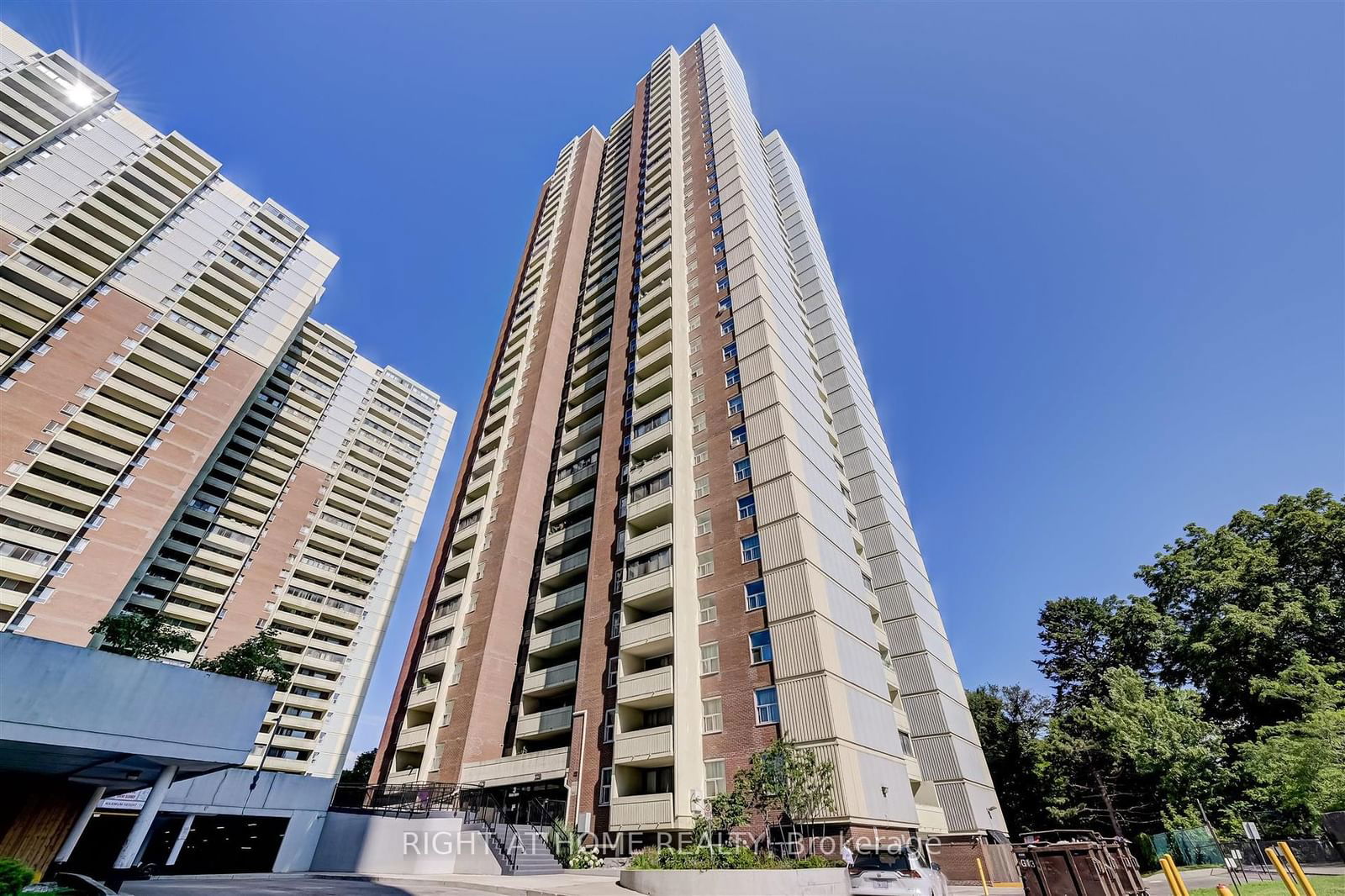 3 Massey Sq, unit 2602 for sale