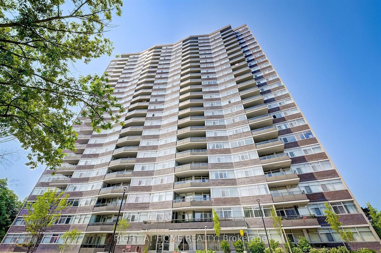 3151 Bridletowne Circ, unit 1402 for sale - image #1