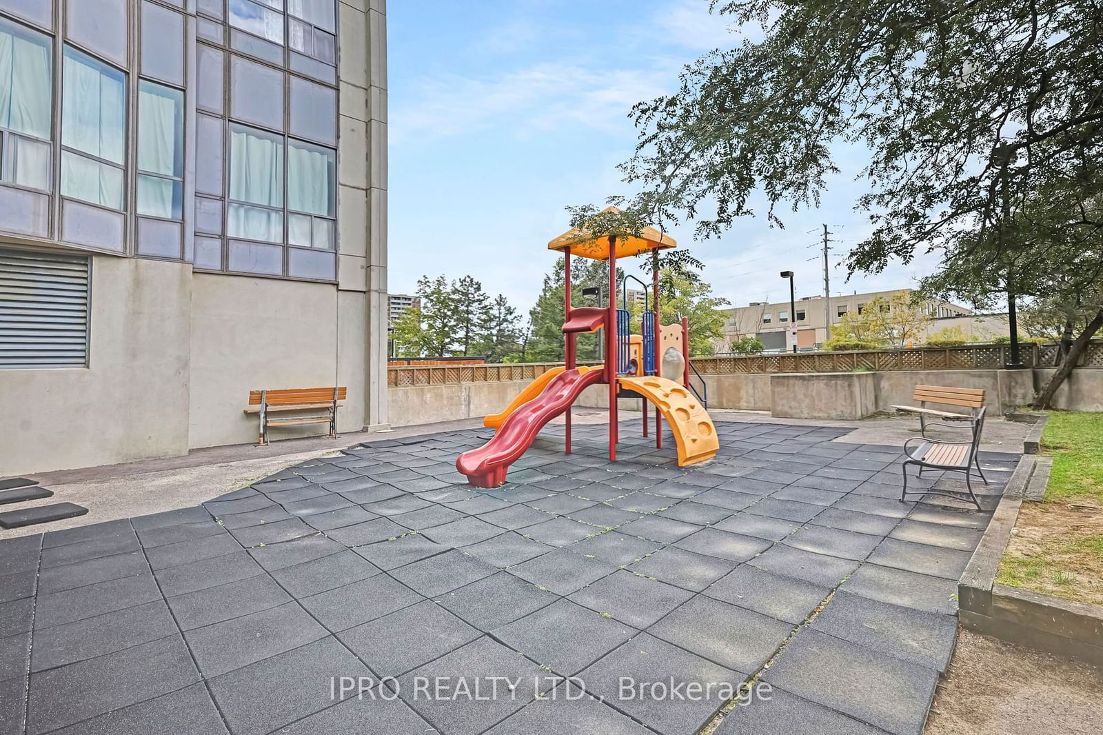 2550 Lawrence Ave E, unit 807 for sale - image #24