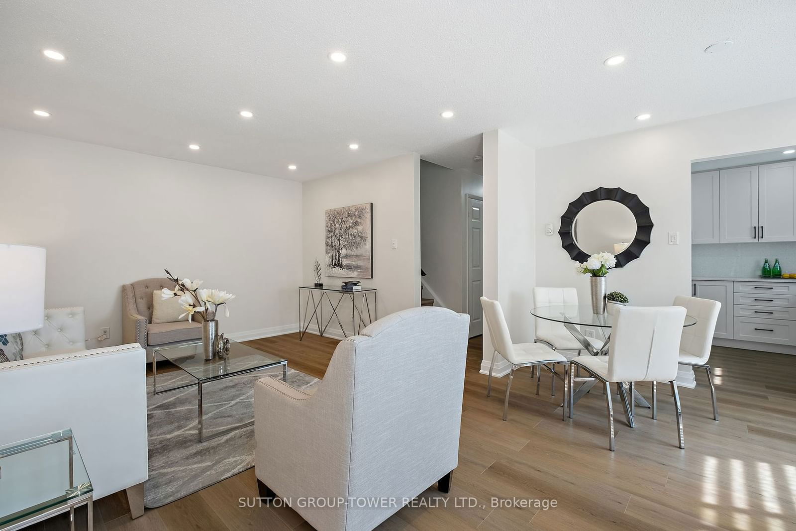 1010 Glen St, unit 140 for sale - image #14