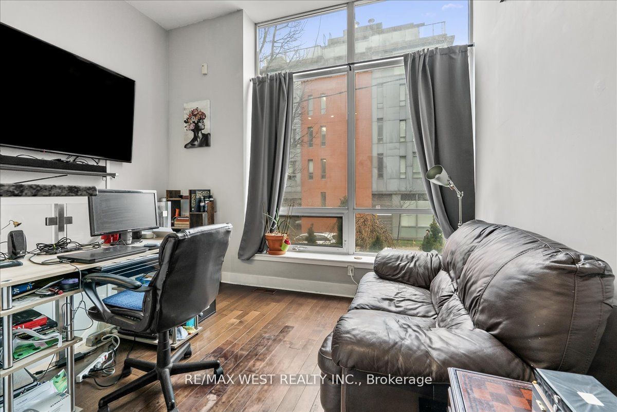 323 Kingston Rd, unit 101 for sale - image #10