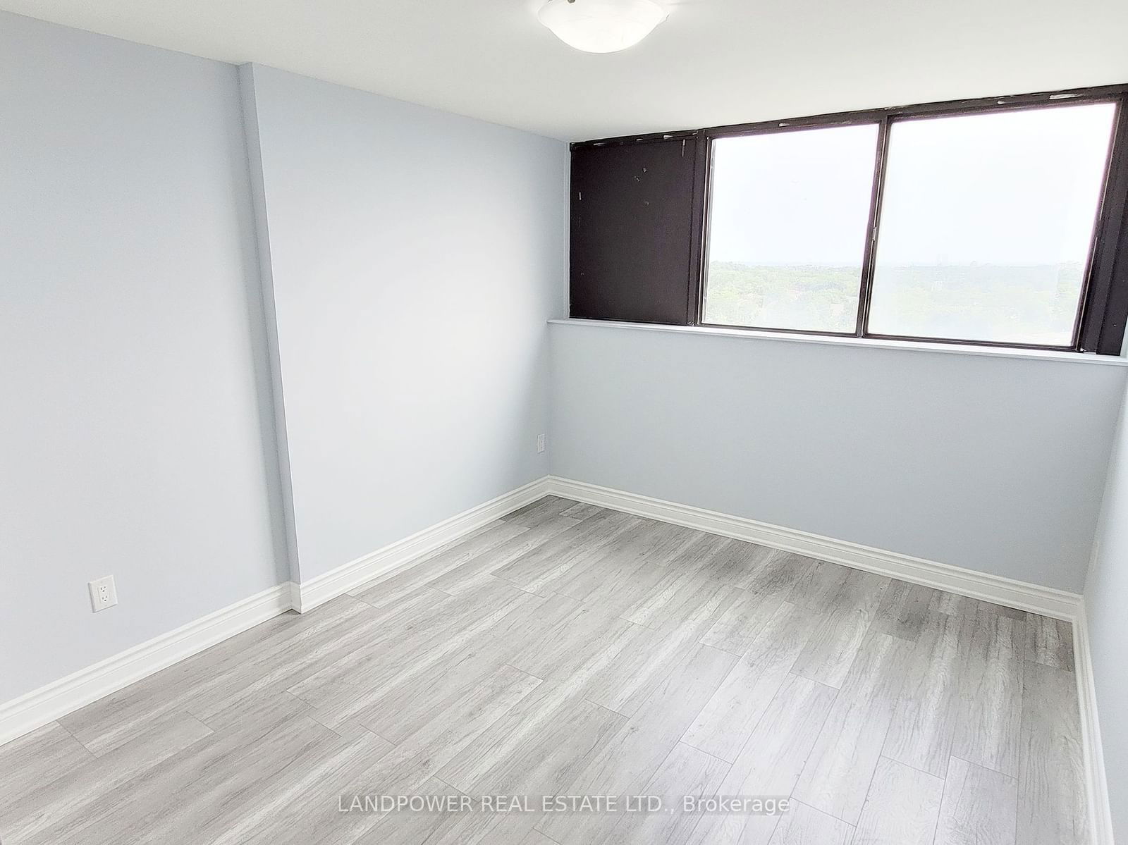 10 Tapscott Rd, unit 1011 for sale - image #26