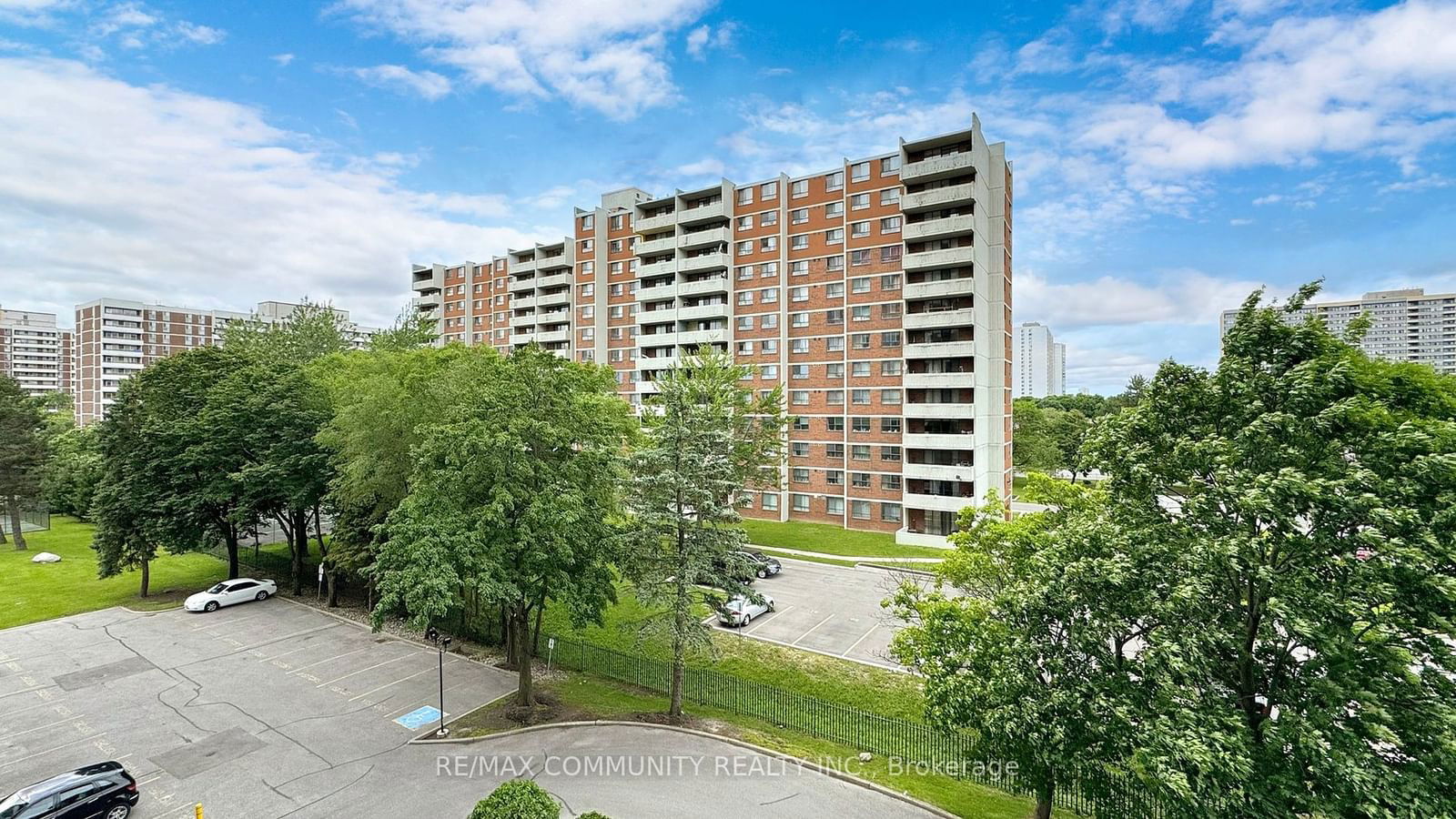 Oaktree Estates Condos, Scarborough, Toronto