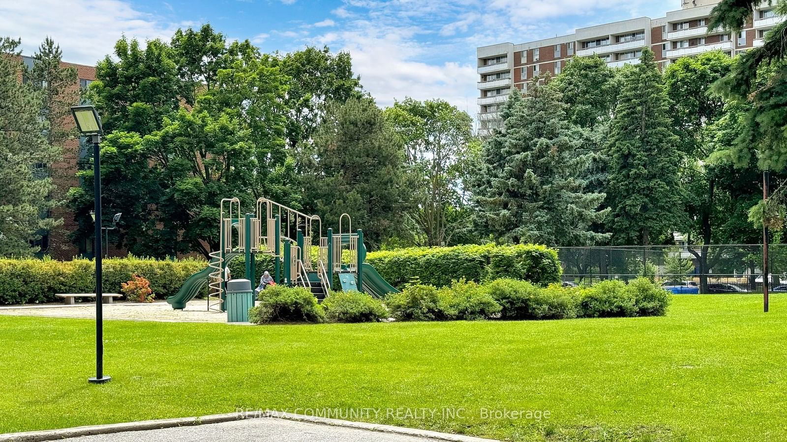 Oaktree Estates Condos, Scarborough, Toronto