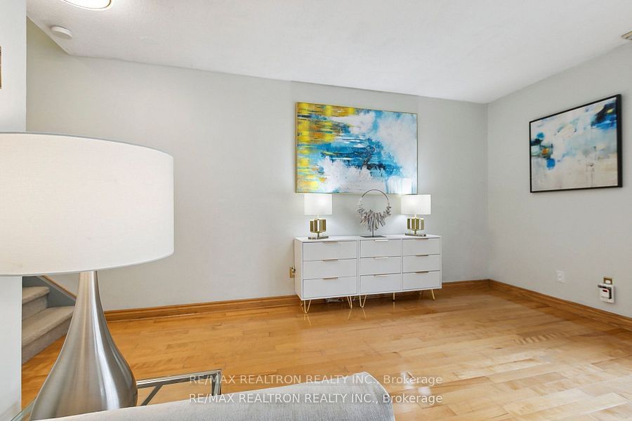 44 Chester Le Blvd, unit 6 for sale - image #26