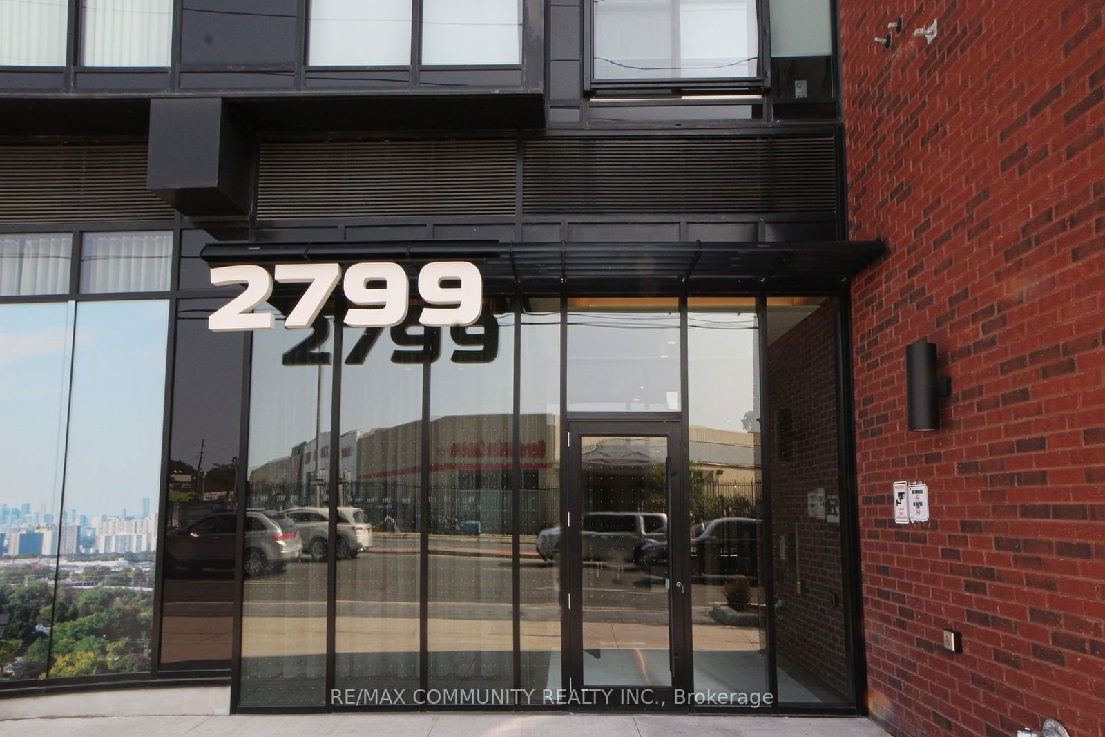 2799 Kingston Rd, unit 319 for sale - image #3