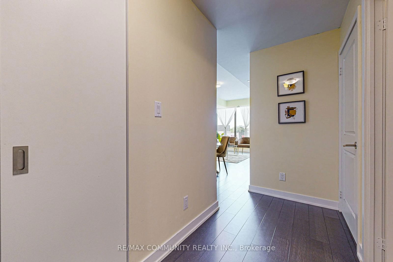 2799 Kingston Rd, unit 319 for sale - image #5