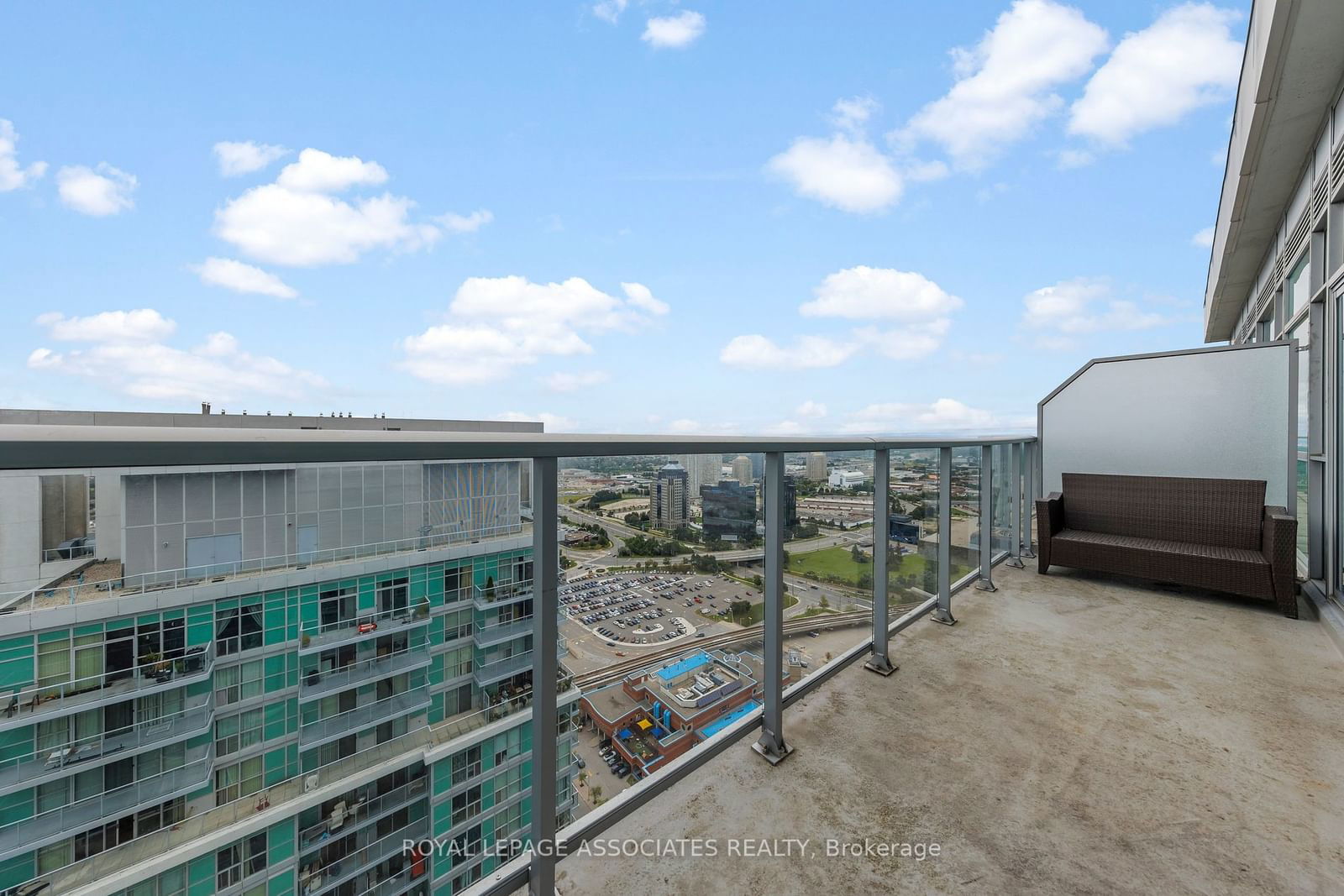 50 Town Centre Crt, unit PH04 for rent - image #15